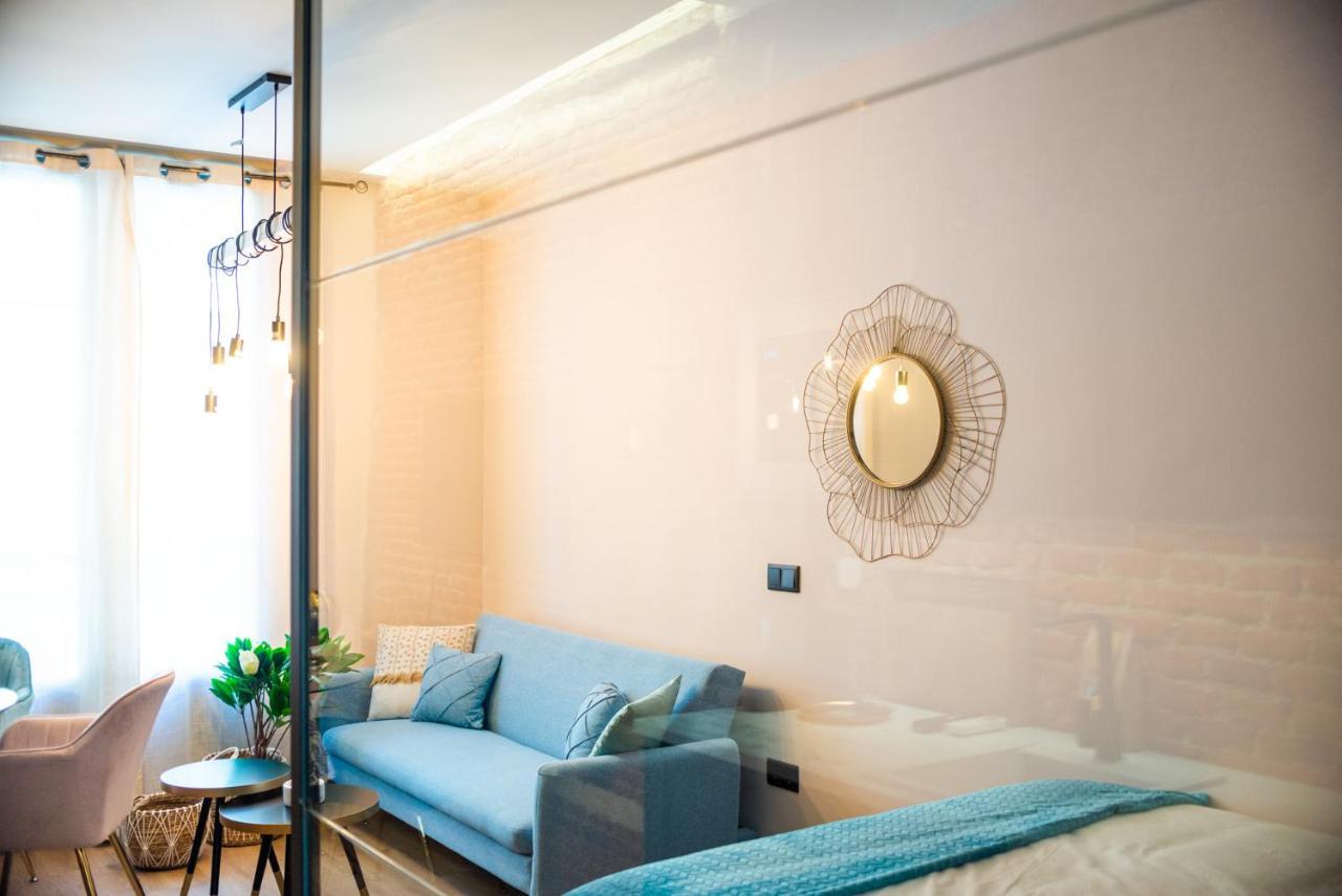 Ferrari Suites Valladolid Dış mekan fotoğraf