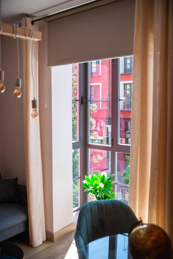 Ferrari Suites Valladolid Dış mekan fotoğraf